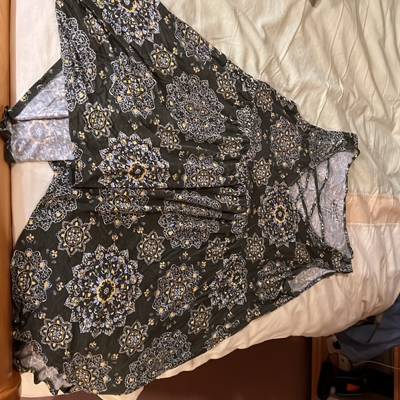 Torrid Tunic Tank - Picture 2 of 4